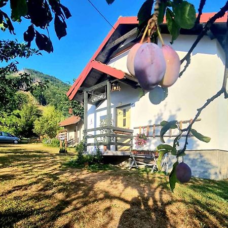 Kosta'S Romantic House Plav Bagian luar foto