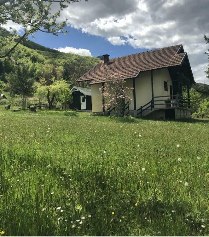 Kosta'S Romantic House Plav Bagian luar foto