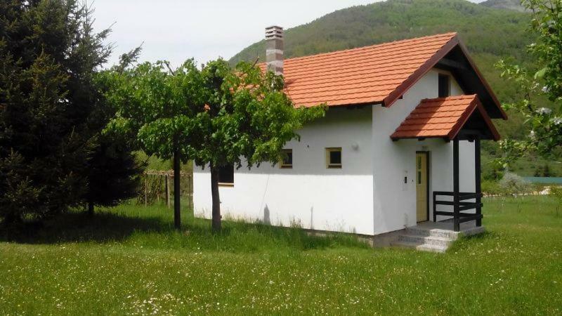 Kosta'S Romantic House Plav Bagian luar foto