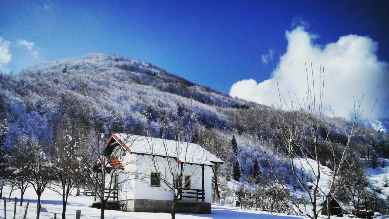 Kosta'S Romantic House Plav Bagian luar foto